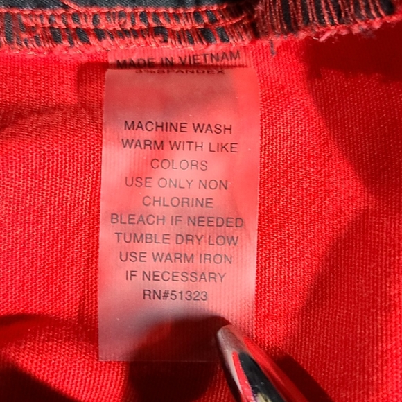 Chaps Sport bright red shorts - Picture 8 of 8